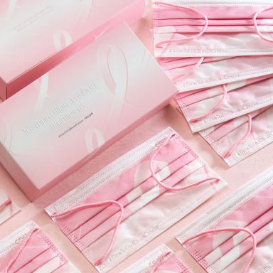 粉紅絲帶公益款口罩完售 CSD中衛提撥106萬台幣支持乳癌防治